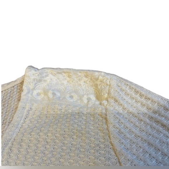 Lucky Brand Waffle Thermal Top cream. Open sleeves size medium - Picture 5 of 9